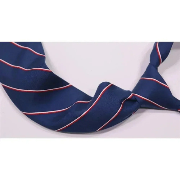 Vineyard Vines x Sage Valley Golf Club Trident Cup Blue Striped Silk Necktie Tie